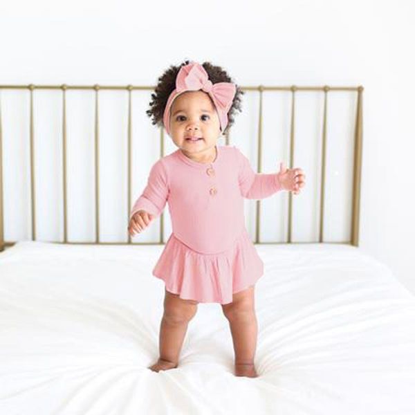clothing sets girl's solid color romper dress set, long sleeve skirt hem triangle crotch knitted with bow headband, White
clothing sets girl's solid color romper dress set, long sleeve skirt hem triangle crotch knitted with bow headband, White