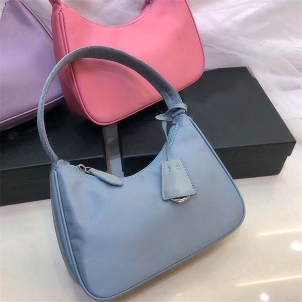 2020new fashion handbag women shoulder bag for women waterproof canvas purse shoulder bag tote handbags presbyopic purse lady messenger bag
2020new fashion handbag women shoulder bag for women waterproof canvas purse shoulder bag tote handbags presbyopic purse lady messenger bag
