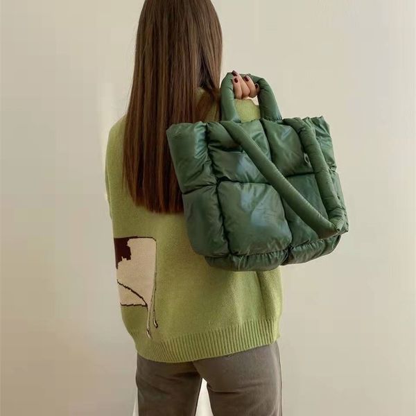 down cotton bag winter simple design solid color soft small square filled one shoulder portable women's 220310
down cotton bag winter simple design solid color soft small square filled one shoulder portable women's 220310