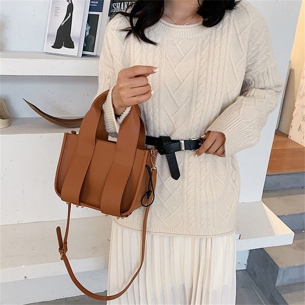 casual rivet women handbags designer shoulder bags luxury pu leather crossbody bag vintage large capacity totes lady big purses
casual rivet women handbags designer shoulder bags luxury pu leather crossbody bag vintage large capacity totes lady big purses