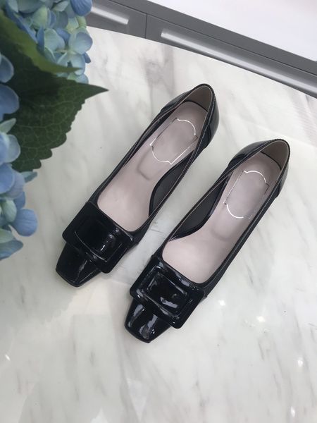 square button high heeled shoes women 2020 new glass glue transparent thick heel patent leather single shoes women's middle heel flat s, Black
square button high heeled shoes women 2020 new glass glue transparent thick heel patent leather single shoes women's middle heel flat s, Black