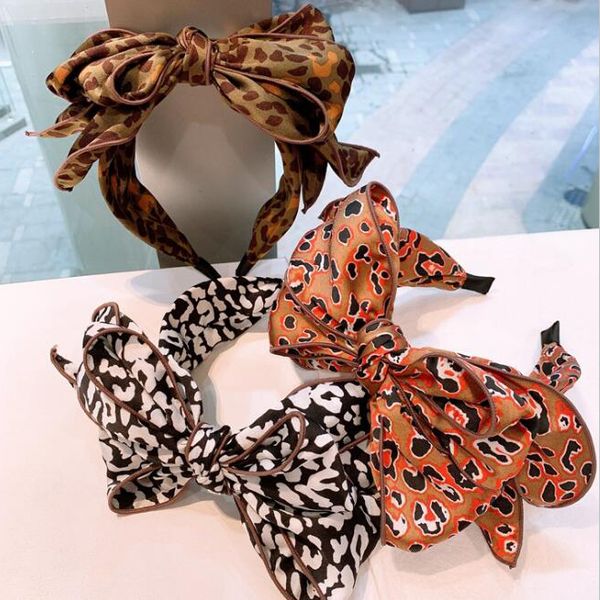 women retro multi layer bowknot hair hoop korean contracted pure and fresh leopard grain is floral presses hair head hoop accessories, Black;brown
women retro multi layer bowknot hair hoop korean contracted pure and fresh leopard grain is floral presses hair head hoop accessories, Black;brown