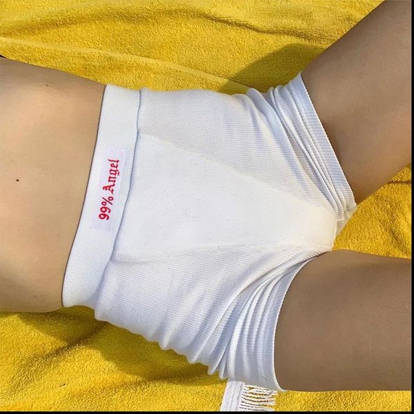 2021 letter elasticity casual knitted shorts active athleisure sportswear high waist yogaings capris women short pants, White;black
2021 letter elasticity casual knitted shorts active athleisure sportswear high waist yogaings capris women short pants, White;black