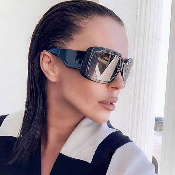 new luxury design fashion oversized square sunglasses women vintage gradient big frame sun glasses for female uv400, White;black
new luxury design fashion oversized square sunglasses women vintage gradient big frame sun glasses for female uv400, White;black
