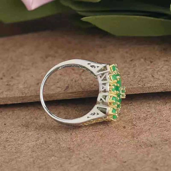two flower chenrui color electroplating accessories emerald women's creative ring, Silver
two flower chenrui color electroplating accessories emerald women's creative ring, Silver