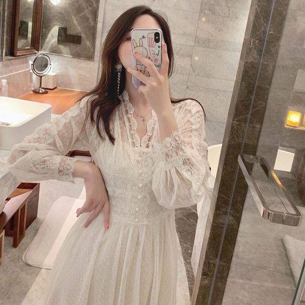 2021 brand new women lace dress v-neck french retro style long sleeve elegant midi dress party dress vestidos, Black;gray
2021 brand new women lace dress v-neck french retro style long sleeve elegant midi dress party dress vestidos, Black;gray