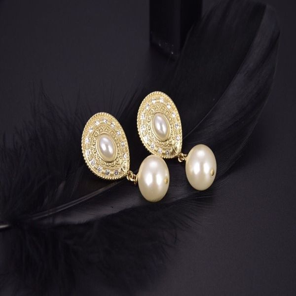 кольцо конструктор серьги роскошные ювелирные изделия женщин способа для серьги hip hop алмазная стад колошения iced out bling cz rock punk, Golden
кольцо конструктор серьги роскошные ювелирные изделия женщин способа для серьги hip hop алмазная стад колошения iced out bling cz rock punk, Golden