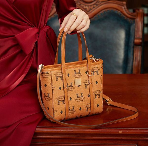 new high qulity designer bags classic womens handbags ladies composite tote genuine leather clutch shoulder bag female purse
new high qulity designer bags classic womens handbags ladies composite tote genuine leather clutch shoulder bag female purse