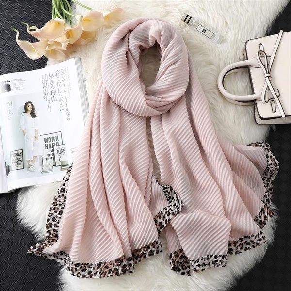 scarves nieuwe ontwerp merk vrouwen sjaal mode animal print katoen warme sjaals winter wraps foulard bandana vrouwelijke, Blue;gray
scarves nieuwe ontwerp merk vrouwen sjaal mode animal print katoen warme sjaals winter wraps foulard bandana vrouwelijke, Blue;gray