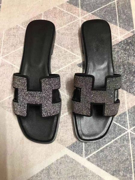 new summer korean version of women's leather tide sandals, female sheep's fin inlaid with broken diamond slippers, versatile beach, Black
new summer korean version of women's leather tide sandals, female sheep's fin inlaid with broken diamond slippers, versatile beach, Black