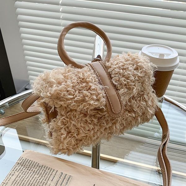 new fashionable girl furry small bag autumn and winter 2020 new fashion all-match shoulder bag popular messenger 
new fashionable girl furry small bag autumn and winter 2020 new fashion all-match shoulder bag popular messenger