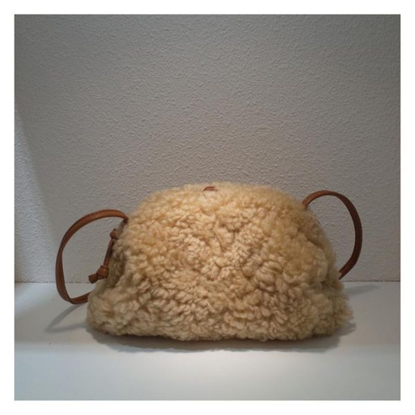 real fur сумки на ремне сумки конструктора woolly для женщин малый мешок плеча crossbody симпатичные сумки телефон
real fur сумки на ремне сумки конструктора woolly для женщин малый мешок плеча crossbody симпатичные сумки телефон