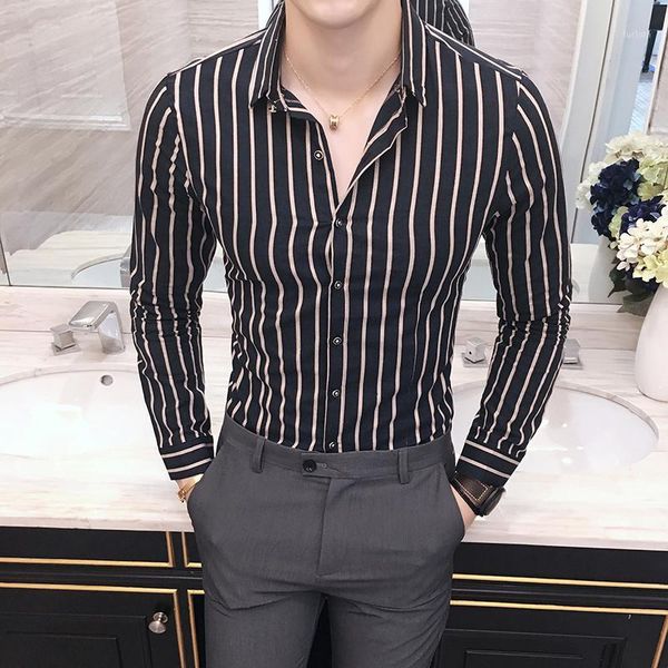 100% cotton men striped shirt fashion designer 2018 autumn winter casual men's shirts dress slim fit long sleeve blouses men 5xl1, White;black
100% cotton men striped shirt fashion designer 2018 autumn winter casual men's shirts dress slim fit long sleeve blouses men 5xl1, White;black