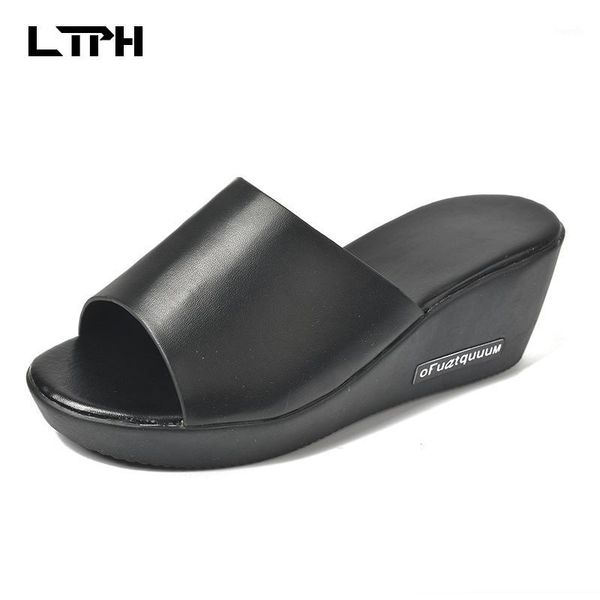 slippers 2021 summer wedge heel high female thick bottom sandals word flat fashion wild wear sandals1, Black
slippers 2021 summer wedge heel high female thick bottom sandals word flat fashion wild wear sandals1, Black