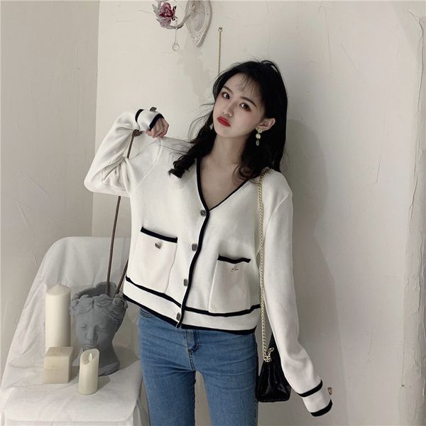 2021 new retro-female solid knit cardigans cleavage v retail sharpening single cardigan sweaters spring 7aoz, White;black
2021 new retro-female solid knit cardigans cleavage v retail sharpening single cardigan sweaters spring 7aoz, White;black
