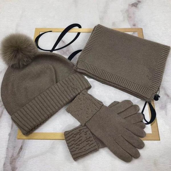 2020 cotton knitting brown hats & scarves and glove sets women winter comfortable warm hats, scarves sets with box, Blue;gray
2020 cotton knitting brown hats & scarves and glove sets women winter comfortable warm hats, scarves sets with box, Blue;gray