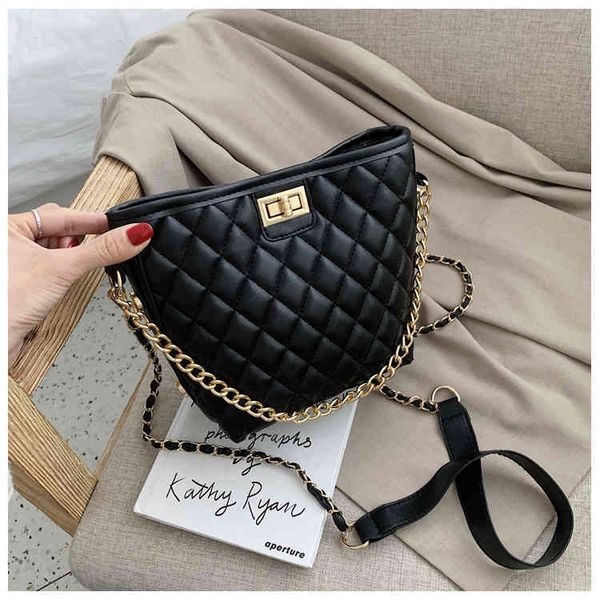 bucket bag women's spring and summer new versatile lingge chain single shoulder fashion small fragrant messenger
bucket bag women's spring and summer new versatile lingge chain single shoulder fashion small fragrant messenger