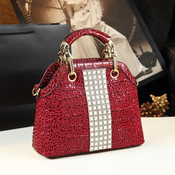 ladies bag 2020 spring new crocodile lace diamond middle-aged mother leather bag shoulder messenger
ladies bag 2020 spring new crocodile lace diamond middle-aged mother leather bag shoulder messenger