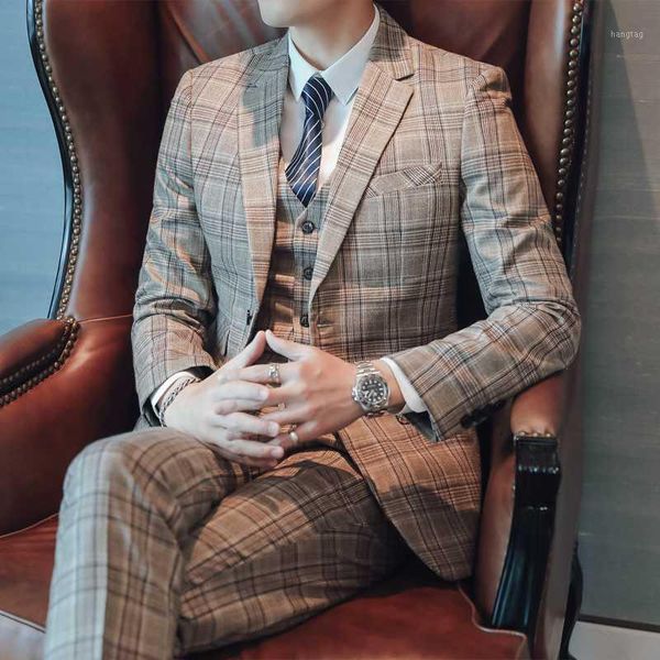 autumn winter business banquet men plaid suit size 4xl 5xl man suit jacket + pant + vest slim fit men wedding suits1, White;black
autumn winter business banquet men plaid suit size 4xl 5xl man suit jacket + pant + vest slim fit men wedding suits1, White;black
