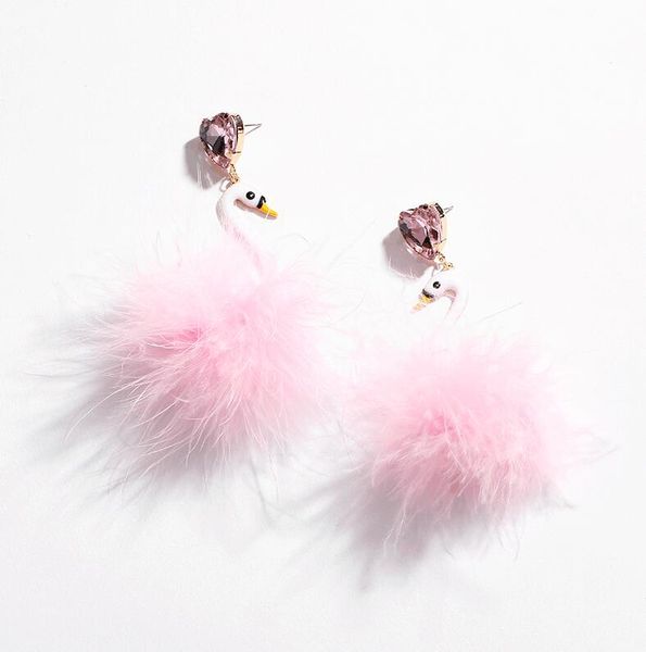 2020 the new style is suitable for winter crystal love earrings with european and american swan shape hair earrings 140, Golden;silver
2020 the new style is suitable for winter crystal love earrings with european and american swan shape hair earrings 140, Golden;silver