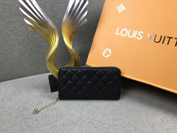 luxurys дизайнеров кошелька канал женщины бумажник моды бумажник кожаный pu молния кошелек 2020 новых горячие продажи длинных женщин шарик у, Red;black
luxurys дизайнеров кошелька канал женщины бумажник моды бумажник кожаный pu молния кошелек 2020 новых горячие продажи длинных женщин шарик у, Red;black