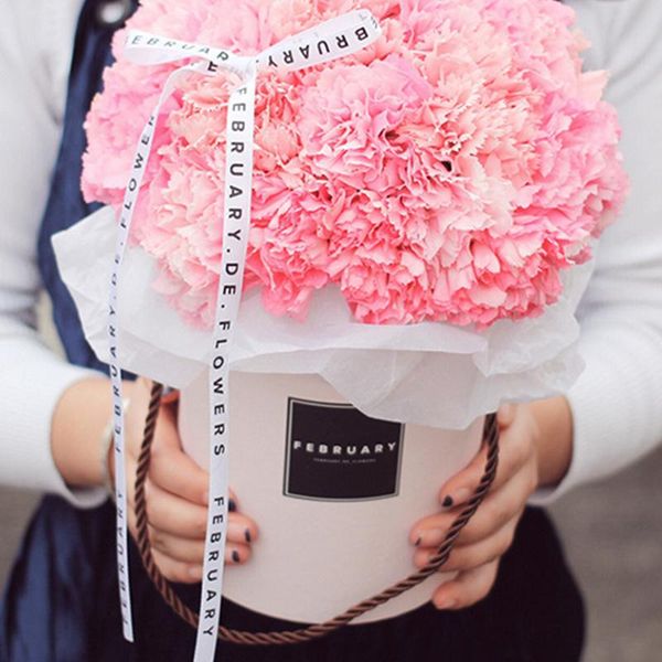 flower hug bucket vase with lid round flower paper boxes rose bouquet florist gift storage box for home wedding party
flower hug bucket vase with lid round flower paper boxes rose bouquet florist gift storage box for home wedding party