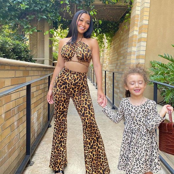 new autunm women's 2 piece set lace leopard print small vest high waist hip trousers casual outfits suit women clothing 201009, White
new autunm women's 2 piece set lace leopard print small vest high waist hip trousers casual outfits suit women clothing 201009, White