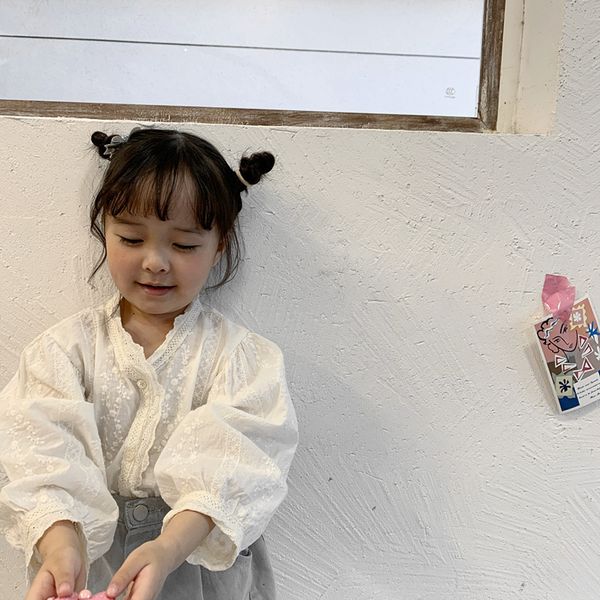 spring 2020 south korean girls embroidered lace shirt long sleeved fairy girls cotton lace blouse white color toddler baby y200704, White;black
spring 2020 south korean girls embroidered lace shirt long sleeved fairy girls cotton lace blouse white color toddler baby y200704, White;black