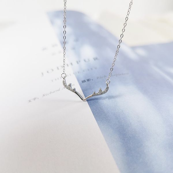 fashion s925 sterling silver small antlers necklace for women inlaid zircon version mori style elk pendant clavicle chain one deer has you w
fashion s925 sterling silver small antlers necklace for women inlaid zircon version mori style elk pendant clavicle chain one deer has you w