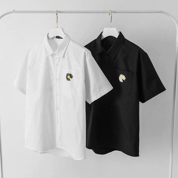 2021 nian summer thin section male shirt hong kong style beautiful trend versatile short sleeve relax 4x22, White;black
2021 nian summer thin section male shirt hong kong style beautiful trend versatile short sleeve relax 4x22, White;black