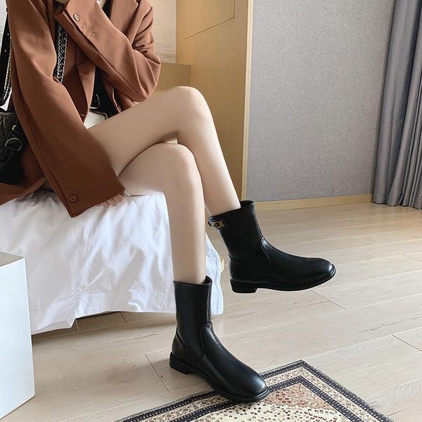 ozhouzhan girl shoes autumn and winter fashion belt bule short boots european goods after zipper boo lady -40, Black
ozhouzhan girl shoes autumn and winter fashion belt bule short boots european goods after zipper boo lady -40, Black