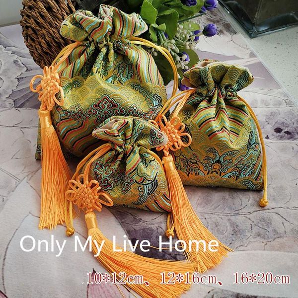 high end handmade vintage big gift bags chinese style silk brocade suede lined drawstring pouches decorative jewelry packaging
high end handmade vintage big gift bags chinese style silk brocade suede lined drawstring pouches decorative jewelry packaging