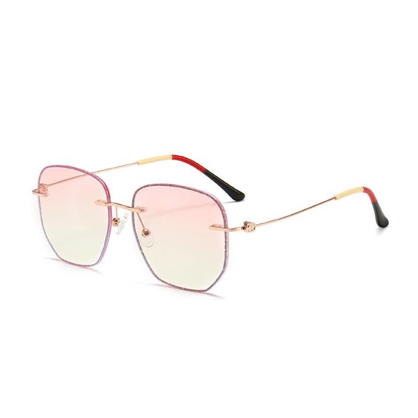 prevention blu-ray new sunglasses can reduce the burden of strong light, block harmful light and protect against radiation 807, White;black
prevention blu-ray new sunglasses can reduce the burden of strong light, block harmful light and protect against radiation 807, White;black