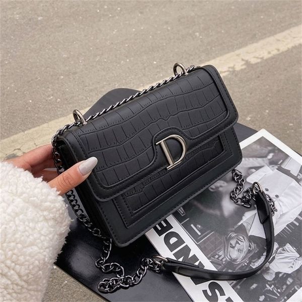 factory store shop bag female new fashion versatile texture light luxury retro small square bag one shoulder messenger
factory store shop bag female new fashion versatile texture light luxury retro small square bag one shoulder messenger