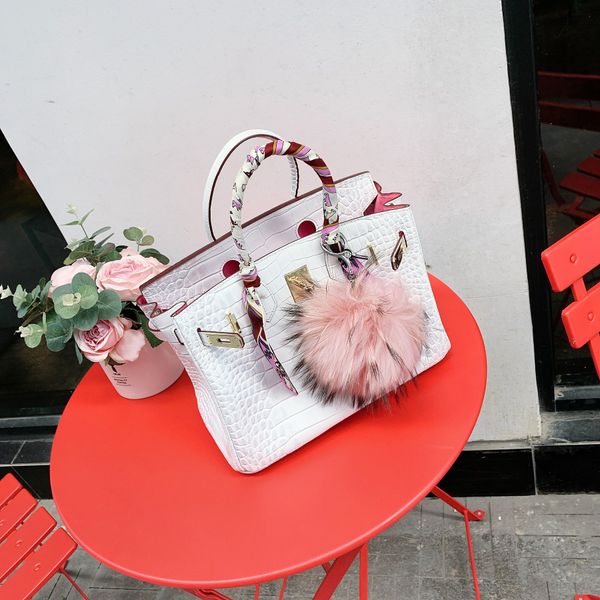 miss tree customized sunset sign himalaya white and pink crocodile pattern birkin bag portable retro women
miss tree customized sunset sign himalaya white and pink crocodile pattern birkin bag portable retro women