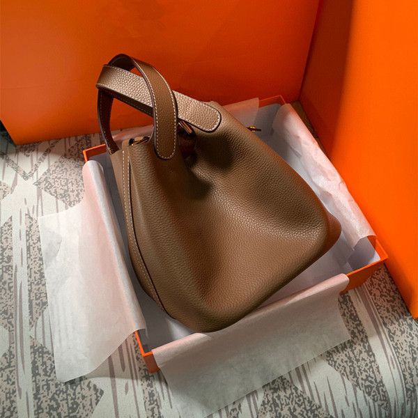women's bucket bag 2020 new fashion net red super soft layer kraft basket bag versatile large capacity handbag
women's bucket bag 2020 new fashion net red super soft layer kraft basket bag versatile large capacity handbag