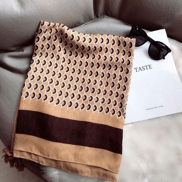 scarves royalmaybe export diamond retro pattern cotton wool scarf 2021 winter warm female head headwraps for women, Blue;gray
scarves royalmaybe export diamond retro pattern cotton wool scarf 2021 winter warm female head headwraps for women, Blue;gray