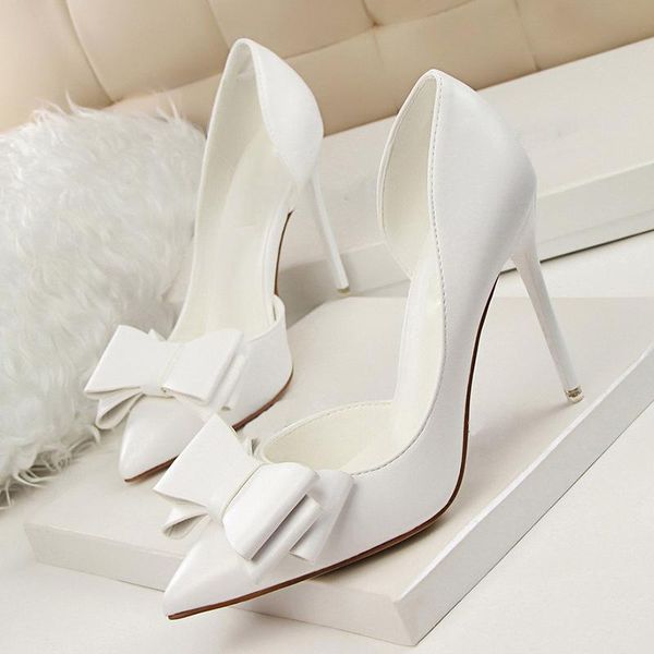 2020 exquisite high heels bowknot lacquered women's shoes unilateral no pointed heel women's shoes .5 thin dress, Black
2020 exquisite high heels bowknot lacquered women's shoes unilateral no pointed heel women's shoes .5 thin dress, Black