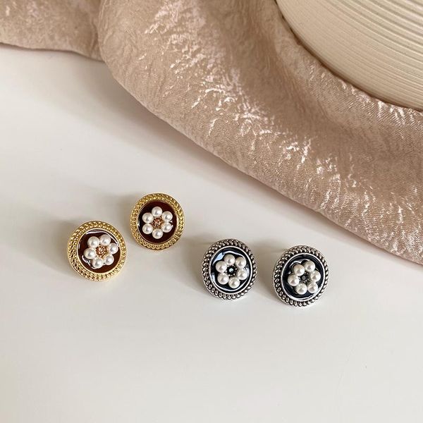 stud korea vintage round imitation pearl flower earrings for women girls elegant beads boucle d'oreille jewelry, Golden;silver
stud korea vintage round imitation pearl flower earrings for women girls elegant beads boucle d'oreille jewelry, Golden;silver