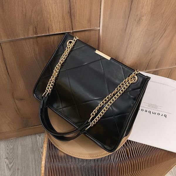 high capacity designer pu leather shoulder bag 2021 women's trend simple large handbags zipper hand bag
high capacity designer pu leather shoulder bag 2021 women's trend simple large handbags zipper hand bag