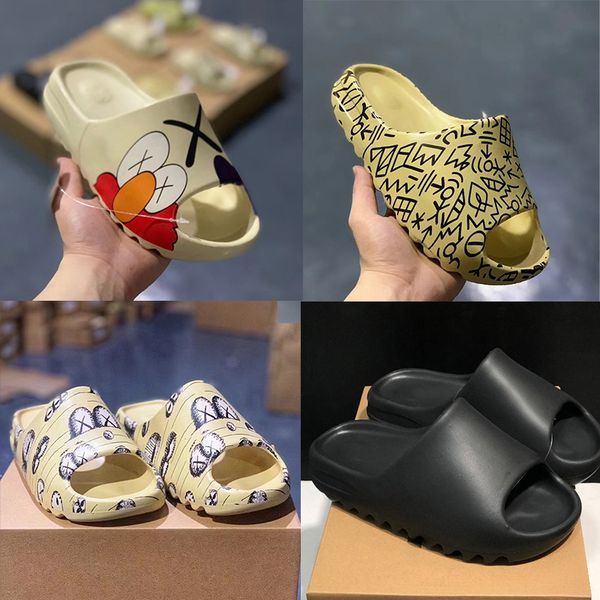 2021 slides slippers foam runne desert sand earth brown resin mens womens sandal slipper luxury slide flat slippery bone sandals shoes, Black
2021 slides slippers foam runne desert sand earth brown resin mens womens sandal slipper luxury slide flat slippery bone sandals shoes, Black