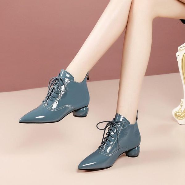 boots mljuese 2021 women ankle cow leather winter short plush pointed toe zipper med heels female size 39, Black
boots mljuese 2021 women ankle cow leather winter short plush pointed toe zipper med heels female size 39, Black