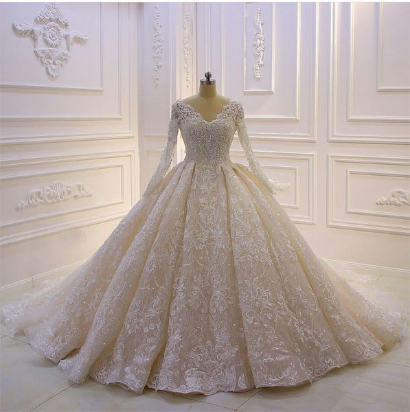 2021 pearls ball gown wedding dresses v neck long sleeve beading lace appliques bridal gowns plus size wedding dress robes de mariée, White
2021 pearls ball gown wedding dresses v neck long sleeve beading lace appliques bridal gowns plus size wedding dress robes de mariée, White