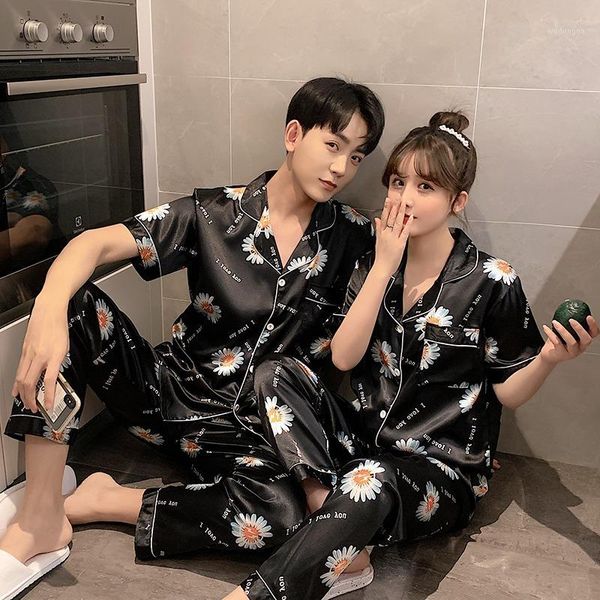2020 summer couple silk satin short sleeve long pants pajama sets women print sleepwear pyjama men homewear pijama mujer clothes1, Black;red
2020 summer couple silk satin short sleeve long pants pajama sets women print sleepwear pyjama men homewear pijama mujer clothes1, Black;red