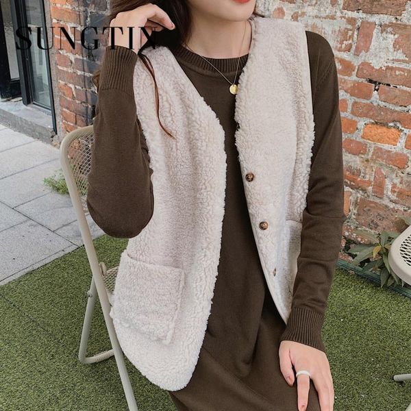 women's vests sungtin vintage khaki lamb fur v-neck vest women autumn winter 2021 female solid all-match sleeveless plush jacket fashio, Black;white
women's vests sungtin vintage khaki lamb fur v-neck vest women autumn winter 2021 female solid all-match sleeveless plush jacket fashio, Black;white