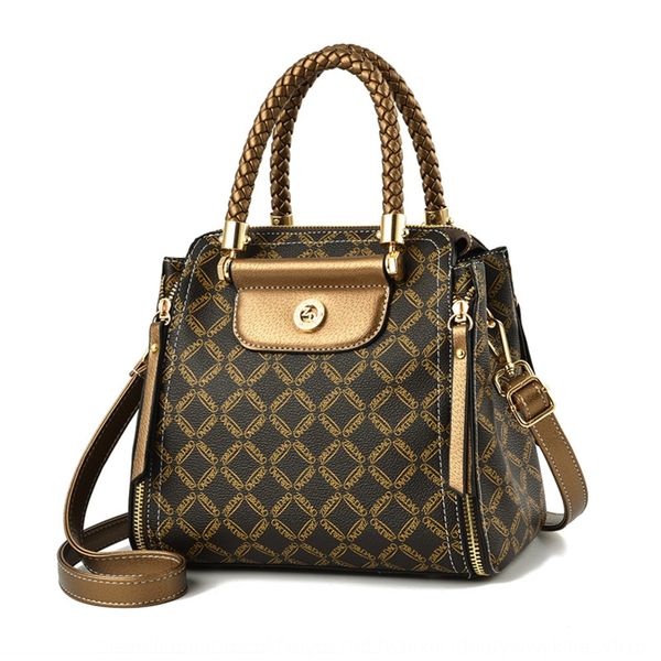 2019 new fashion classic women's messenger package postman package hand postman bag bag high end series z d-a90010 send crocodile patte
2019 new fashion classic women's messenger package postman package hand postman bag bag high end series z d-a90010 send crocodile patte