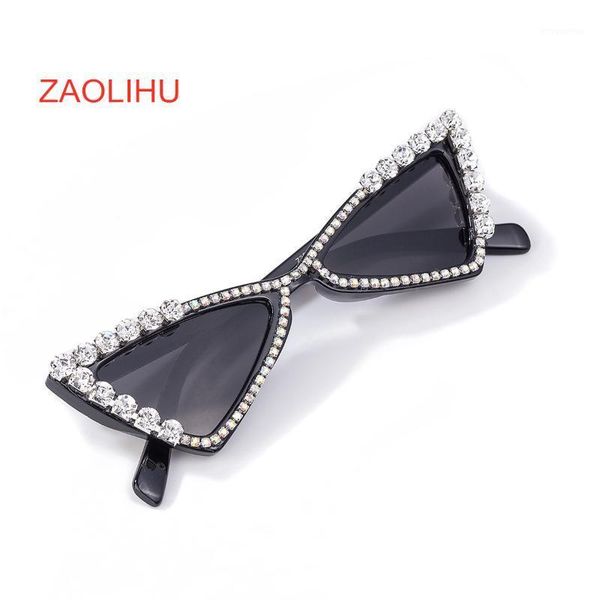 zaolihu black cat eye sunglasses diamond luxury women eyewear uv400 gorgeous crystal female sun glasses trendy sunglasses gafas1, White;black
zaolihu black cat eye sunglasses diamond luxury women eyewear uv400 gorgeous crystal female sun glasses trendy sunglasses gafas1, White;black