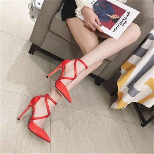 2021 new woman thin cross-strapped brace wedding party shoes fashion pointed female toe 12cm in high heels wk6y, Black
2021 new woman thin cross-strapped brace wedding party shoes fashion pointed female toe 12cm in high heels wk6y, Black