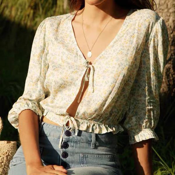 floral print half sleeve women shirt 2021 early autumn new lace-up ruffled v-neck lady short shirt, White
floral print half sleeve women shirt 2021 early autumn new lace-up ruffled v-neck lady short shirt, White