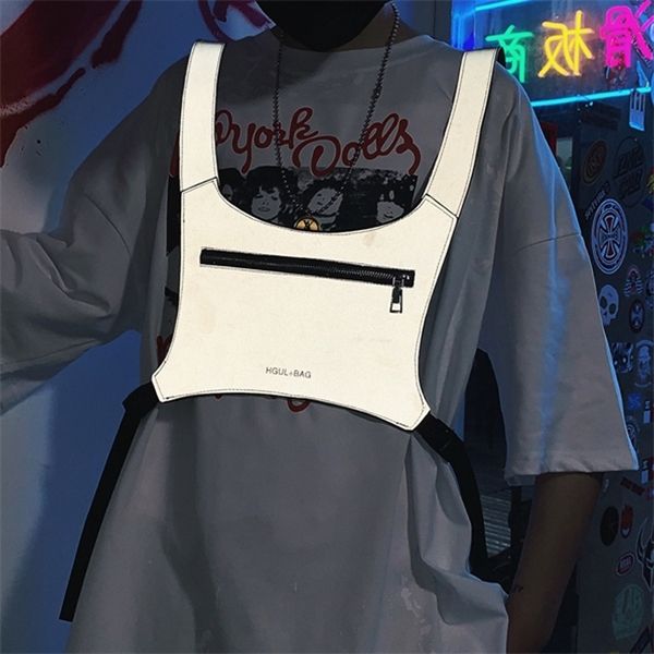 new reflective bag for women hip-hop small thin close body man fashion streetwear chest rig bags harness cloth c1026
new reflective bag for women hip-hop small thin close body man fashion streetwear chest rig bags harness cloth c1026